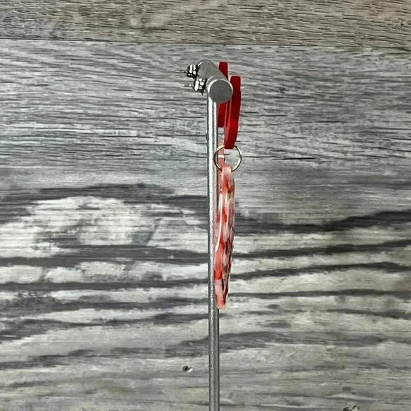 Acrylic Flatback Red Floral Dangle Earrings - Picture 8 of 8